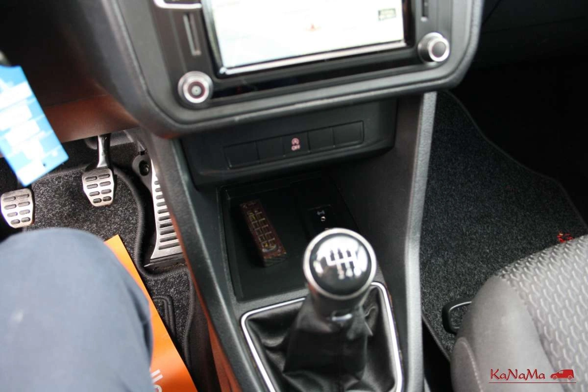 Volkswagen Caddy - Zdjęcie 12