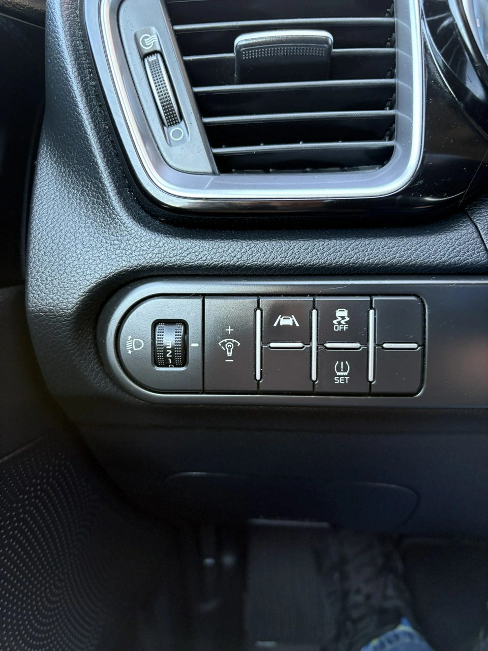 Kia Ceed - Zdjęcie 27