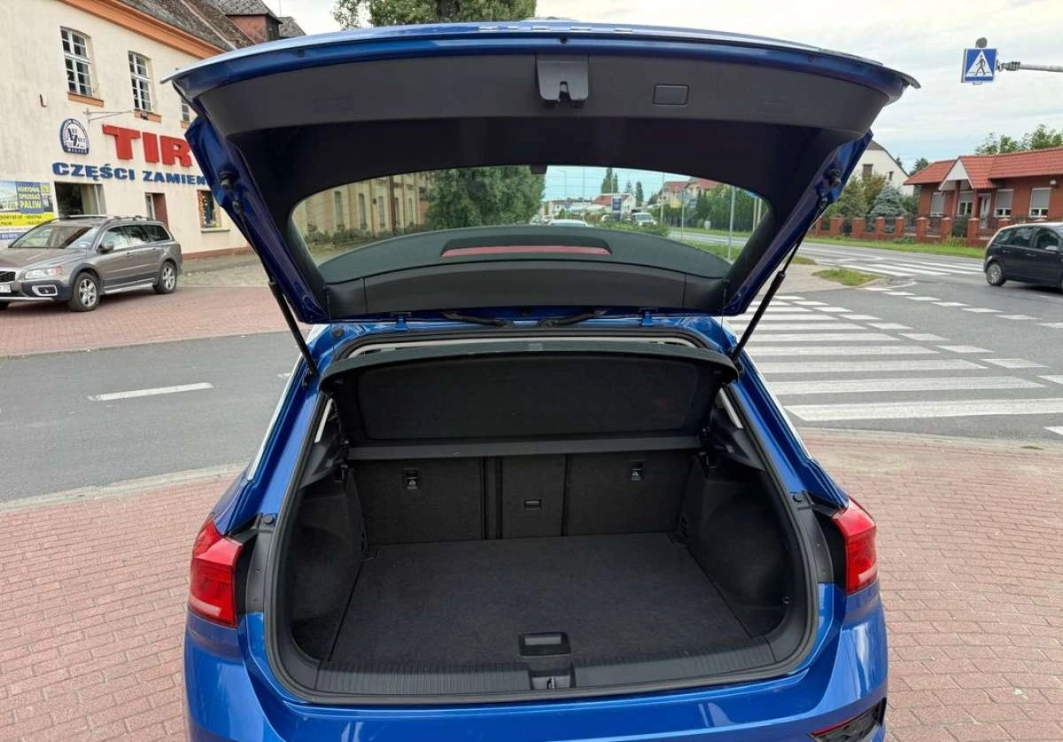 Volkswagen T-Roc - Zdjęcie 9