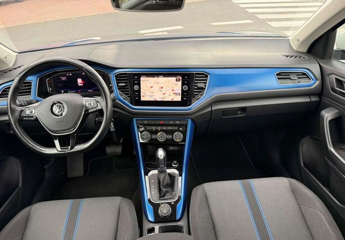 Volkswagen T-Roc - Zdjęcie 28