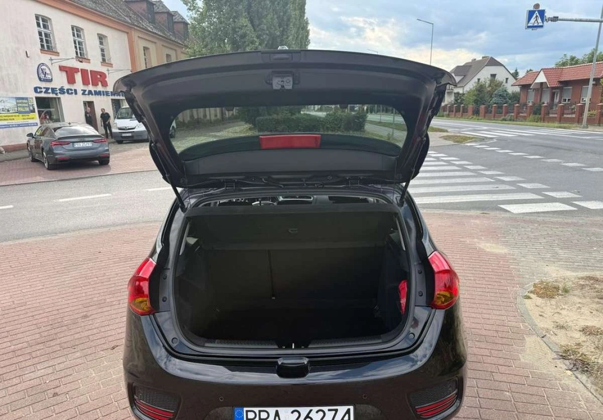 Kia Ceed - Zdjęcie 6