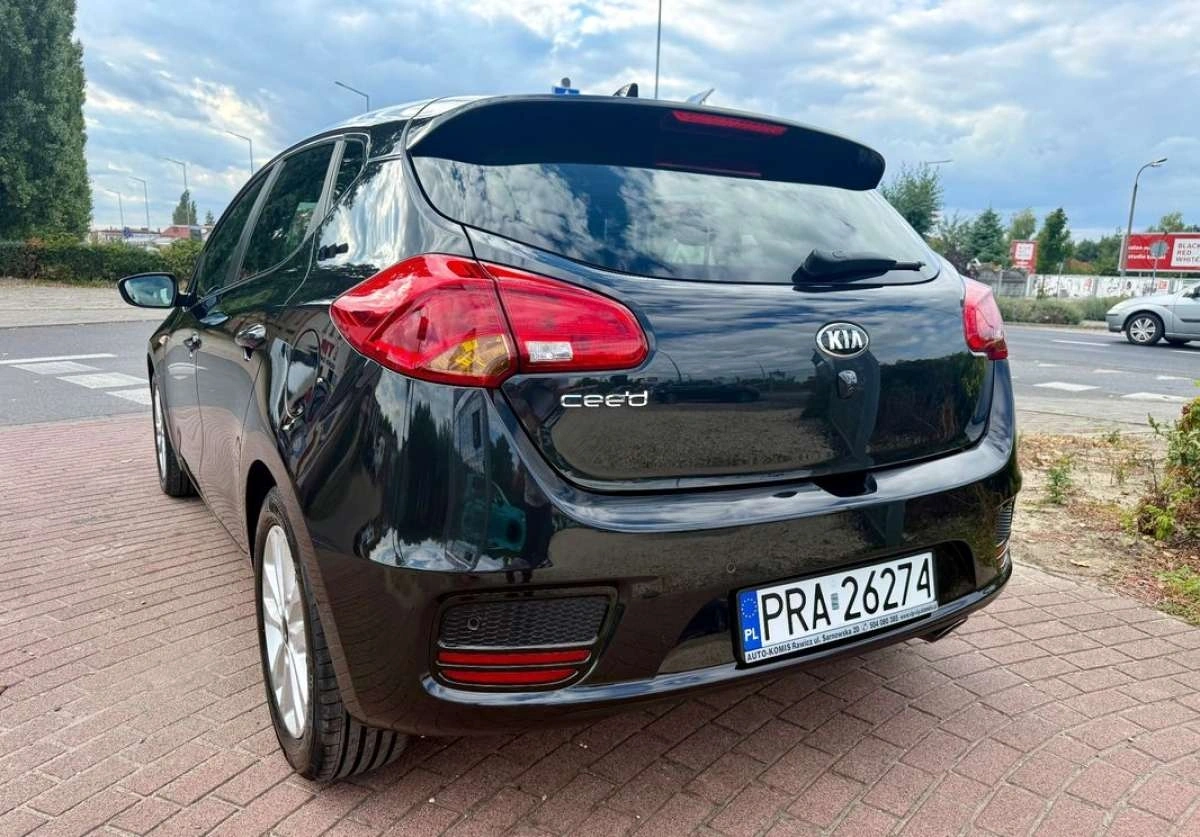 Kia Ceed - Zdjęcie 11