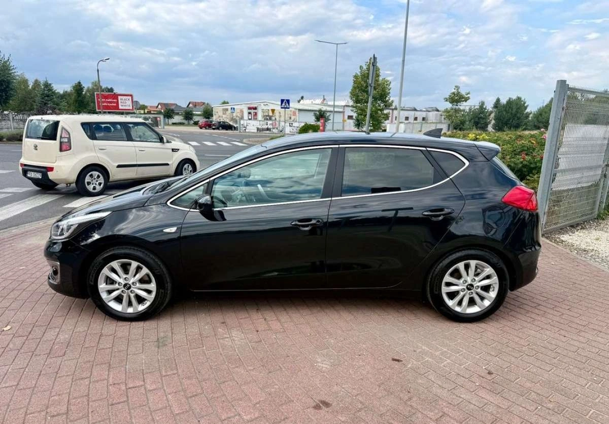 Kia Ceed - Zdjęcie 15