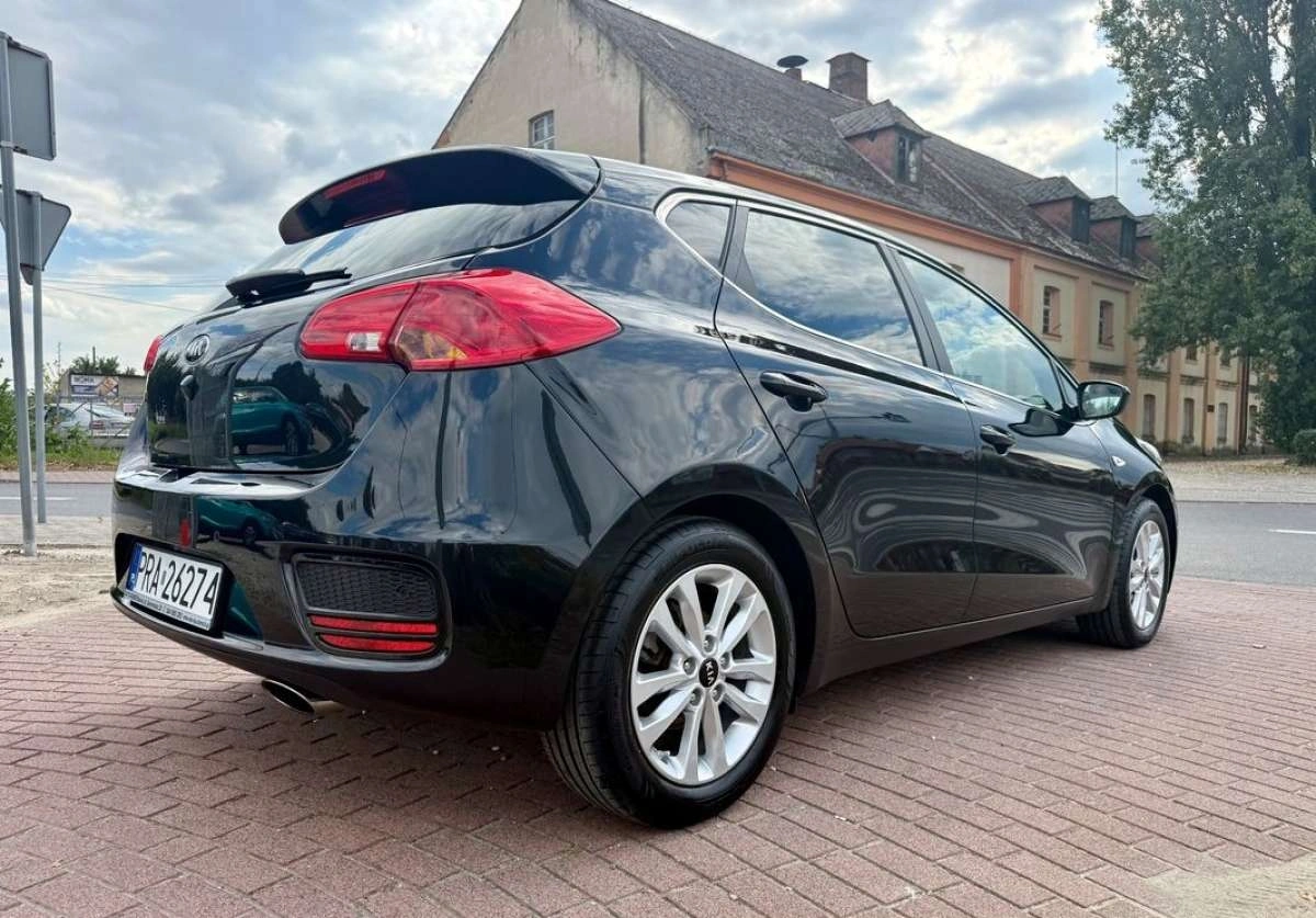 Kia Ceed - Zdjęcie 16