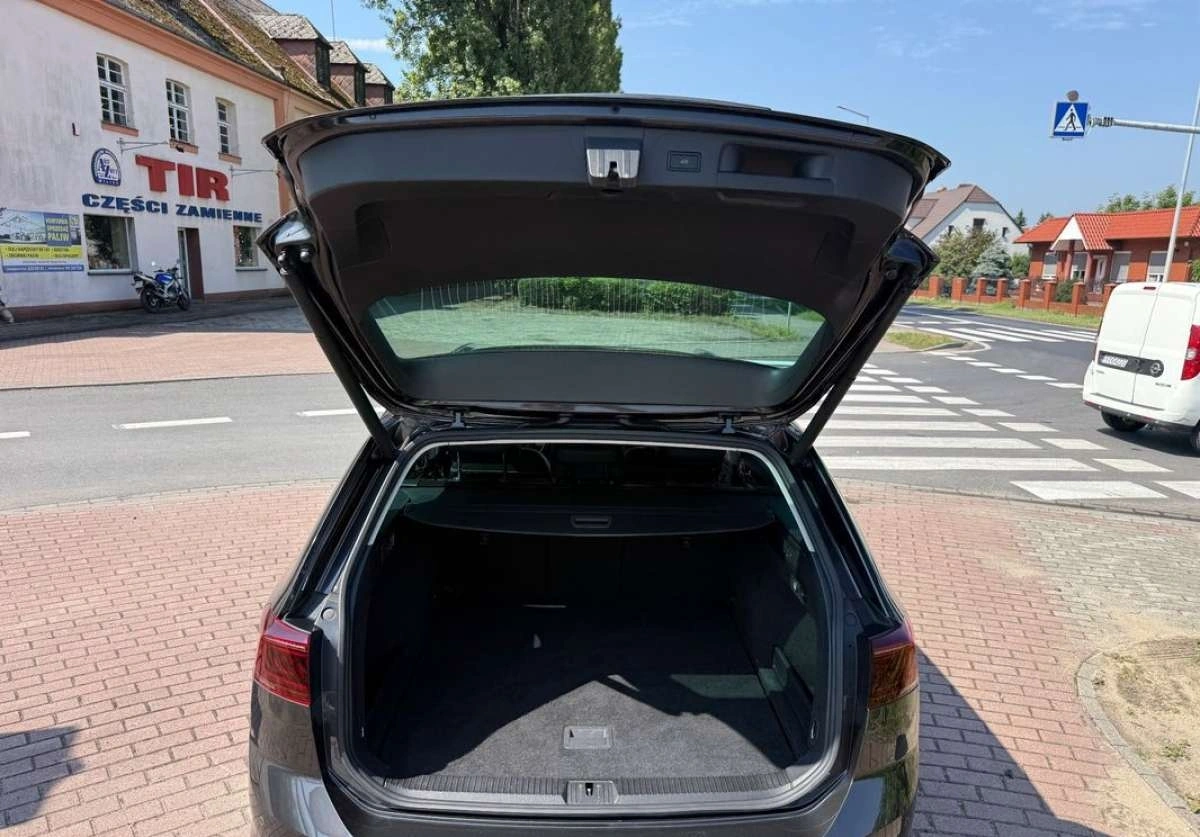 Volkswagen Passat - Zdjęcie 14