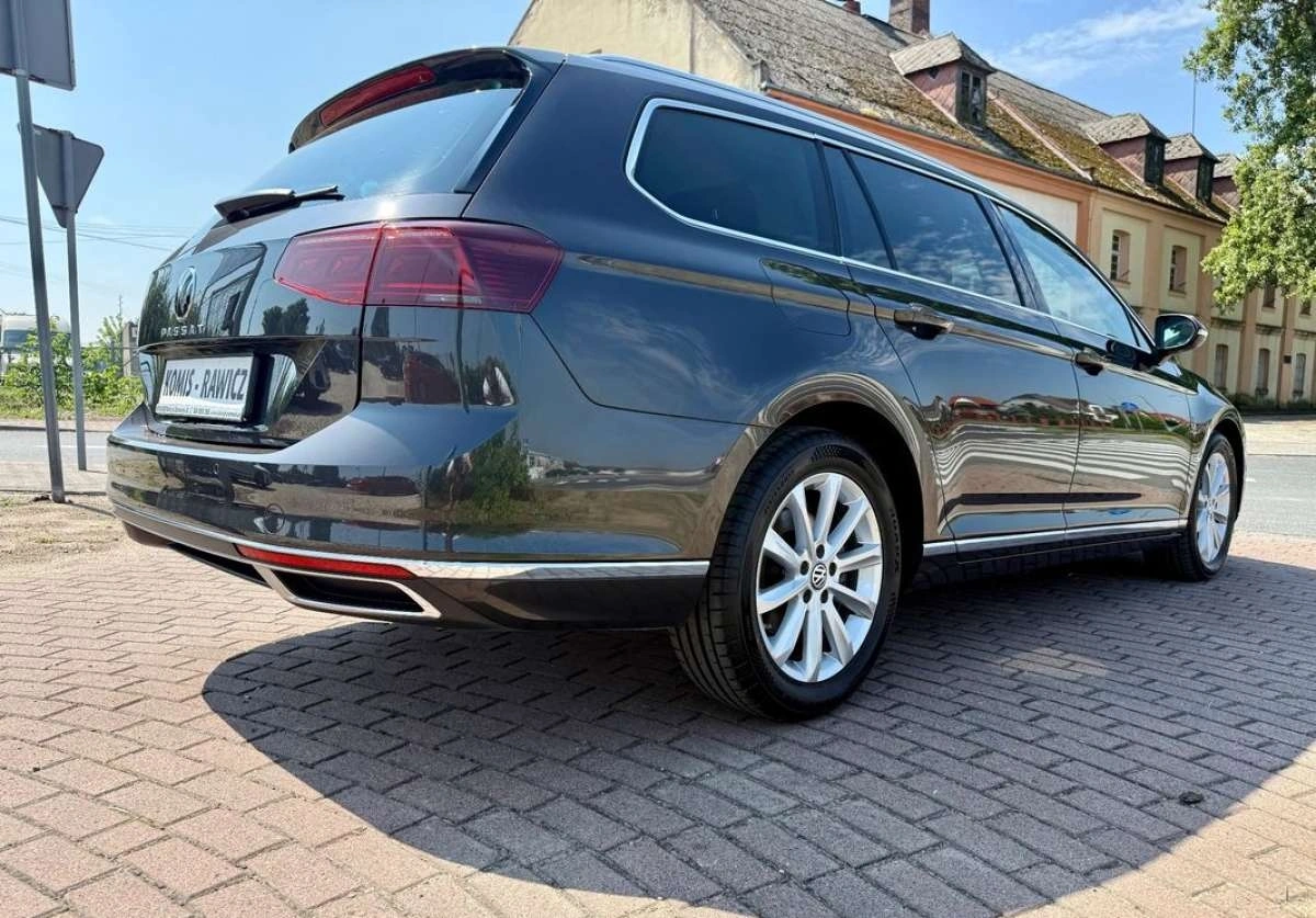 Volkswagen Passat - Zdjęcie 24