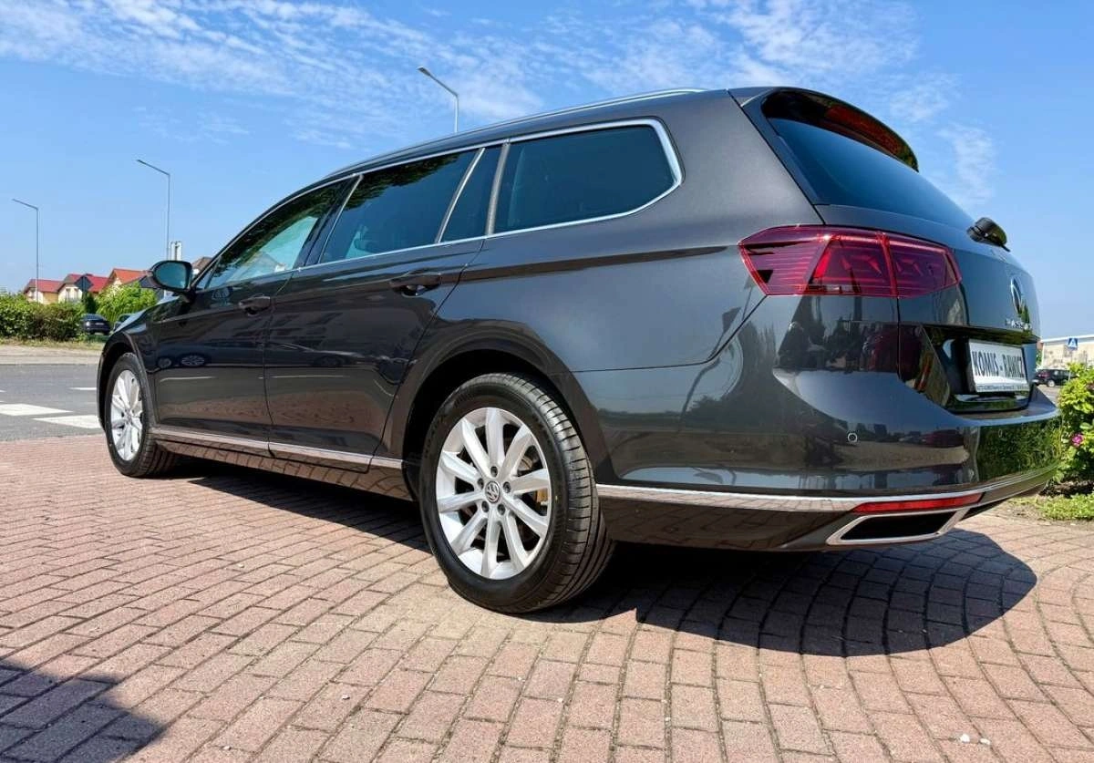 Volkswagen Passat - Zdjęcie 25