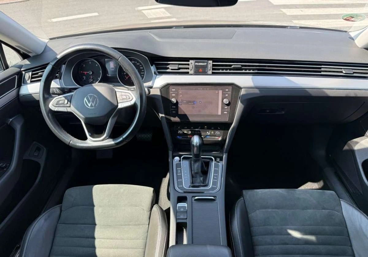 Volkswagen Passat - Zdjęcie 32