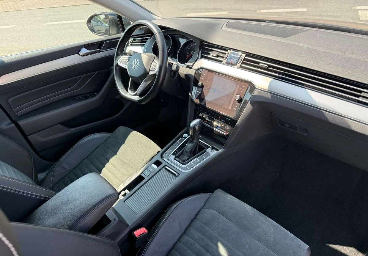Volkswagen Passat - Zdjęcie 33