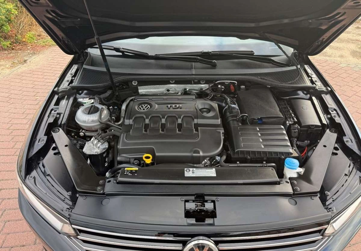 Volkswagen Passat - Zdjęcie 14