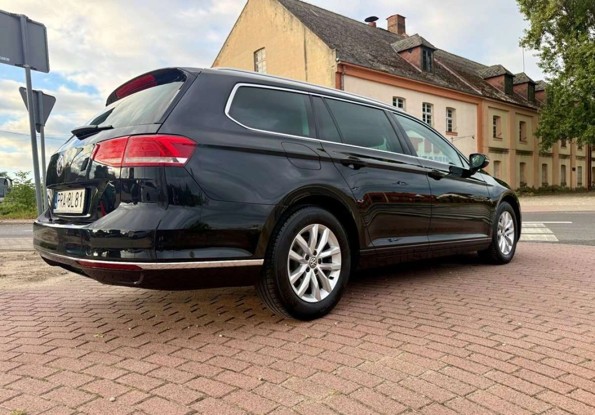 Volkswagen Passat - Zdjęcie 22