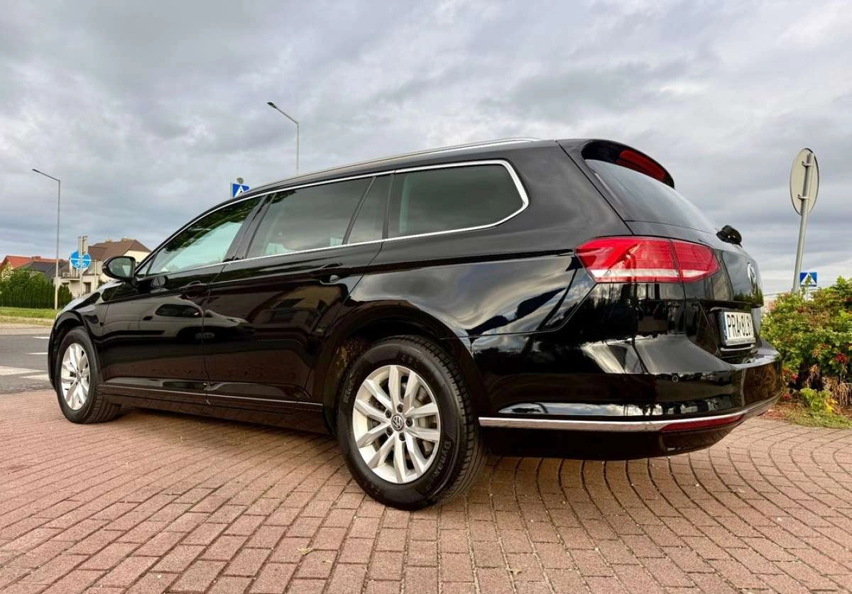 Volkswagen Passat - Zdjęcie 24