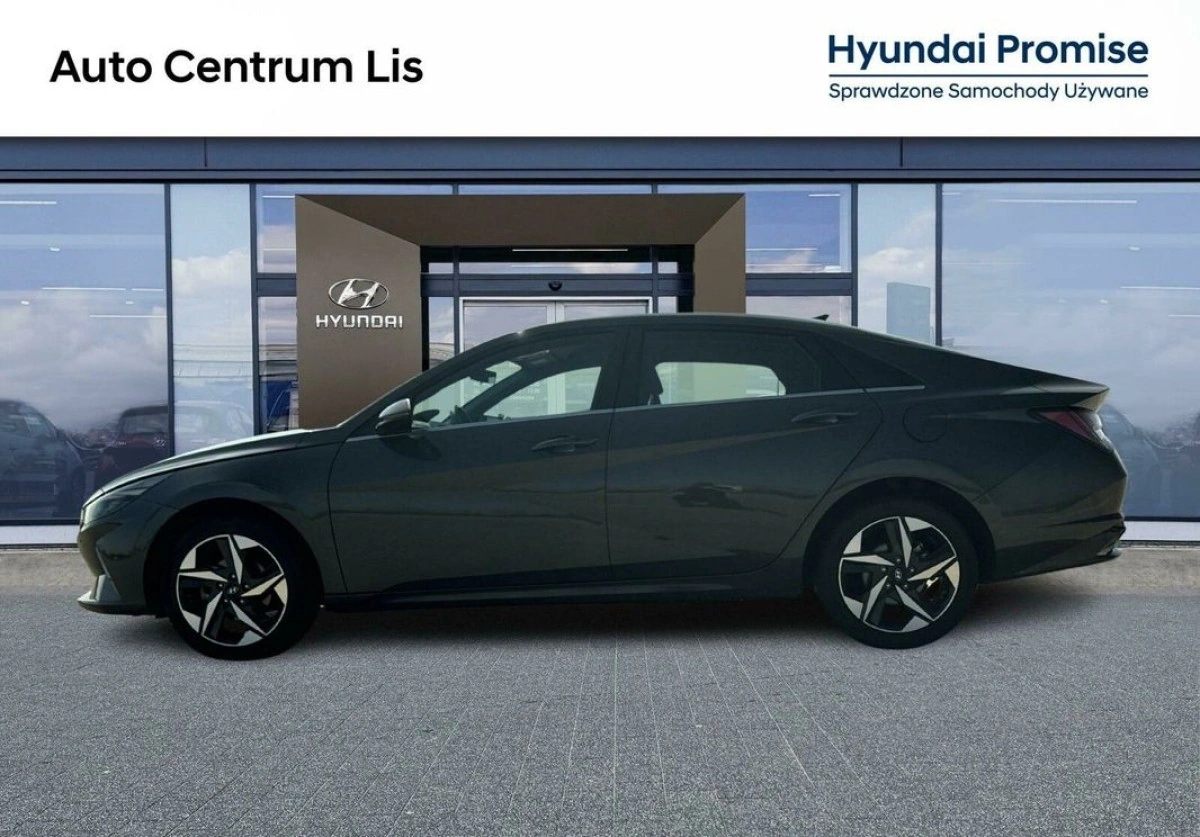 Hyundai Elantra - Zdjęcie 2