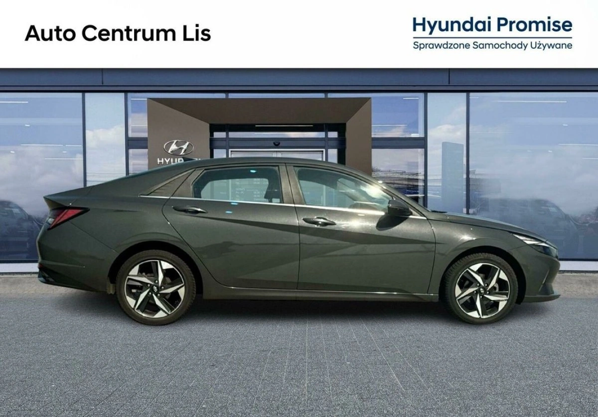 Hyundai Elantra - Zdjęcie 6