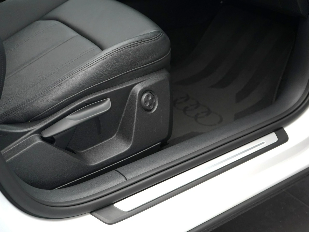 Audi Q2 - Zdjęcie 29