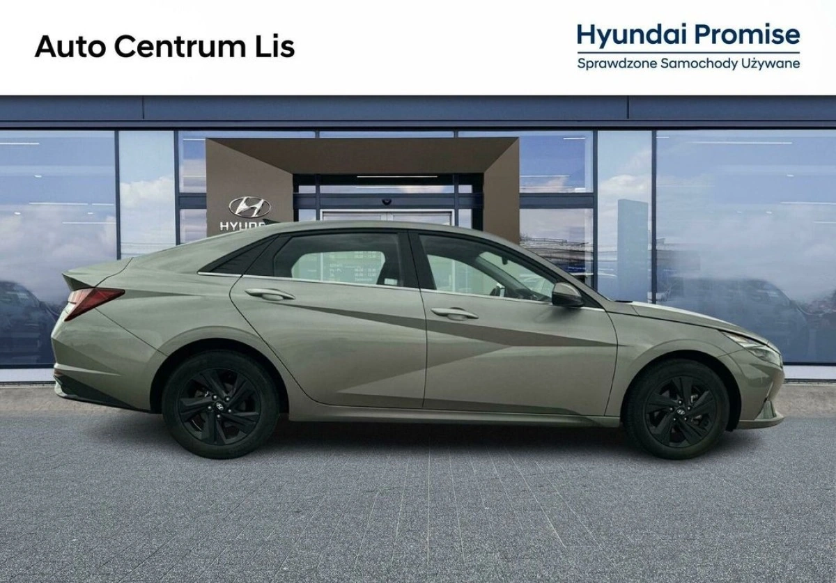 Hyundai Elantra - Zdjęcie 6