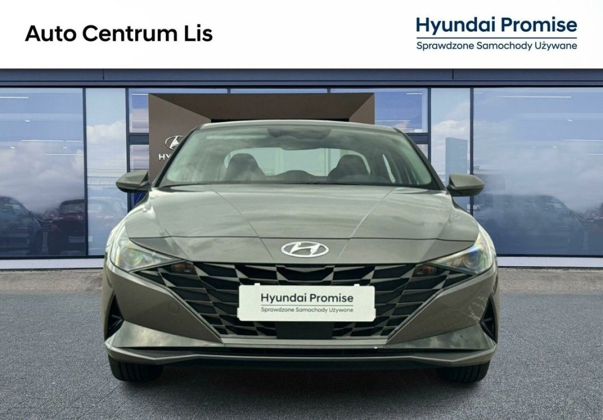 Hyundai Elantra - Zdjęcie 8