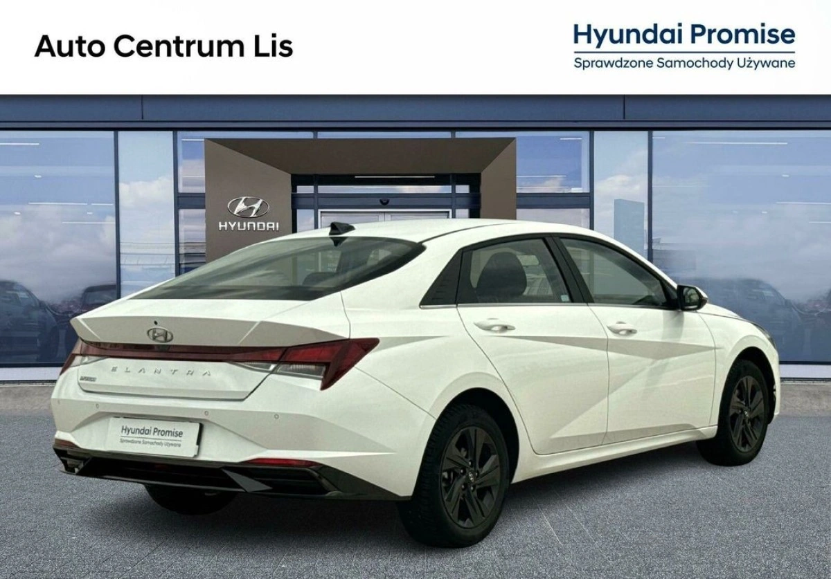 Hyundai Elantra - Zdjęcie 5