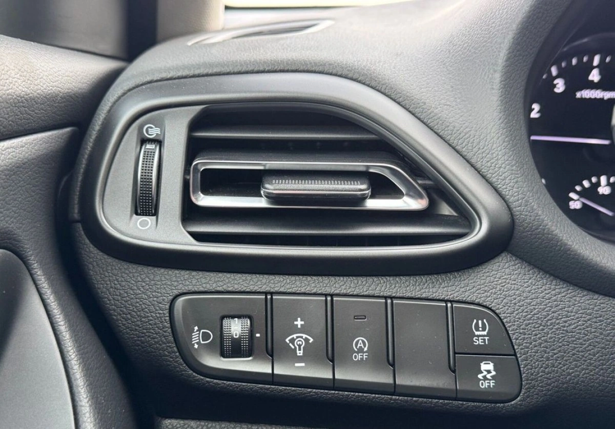 Hyundai i30 - Zdjęcie 11