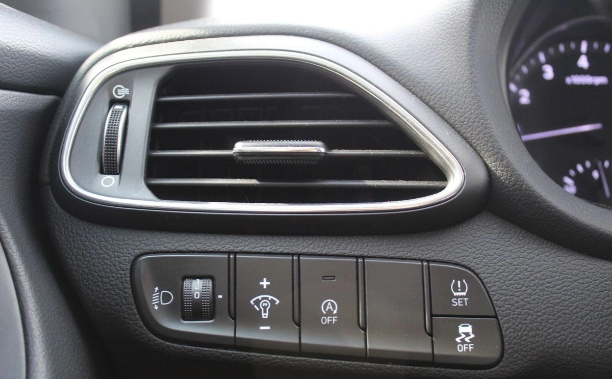 Hyundai i30 - Zdjęcie 10