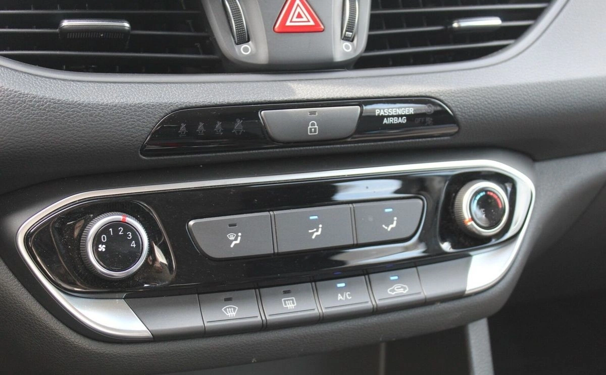 Hyundai i30 - Zdjęcie 16