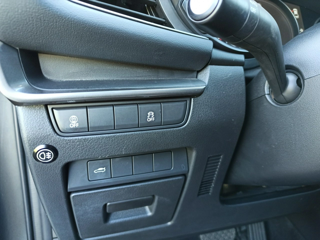 Mazda 3 - Zdjęcie 22