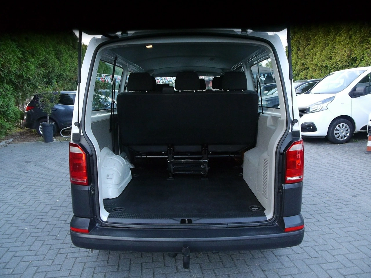 Volkswagen Transporter - Zdjęcie 17