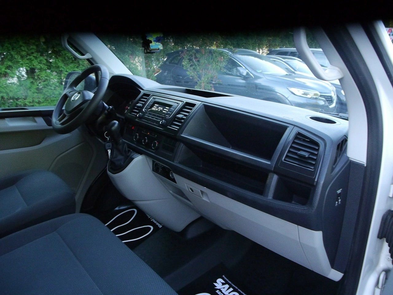 Volkswagen Transporter - Zdjęcie 29