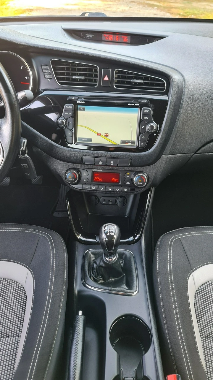 Kia Ceed - Zdjęcie 17