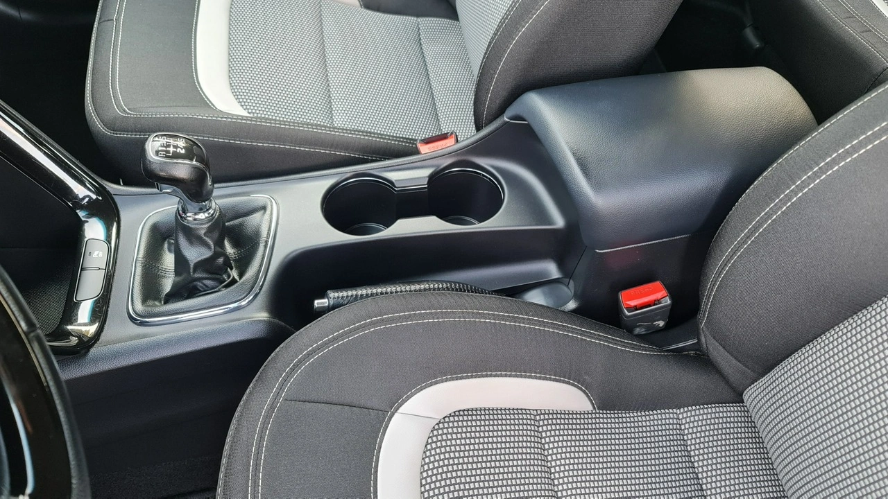 Kia Ceed - Zdjęcie 24