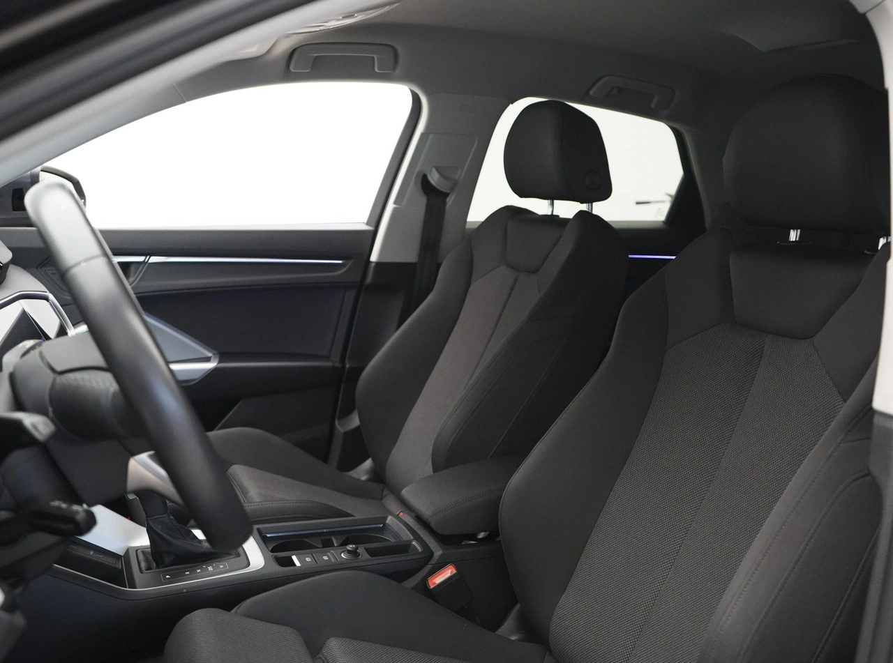 Audi Q3 - Zdjęcie 13