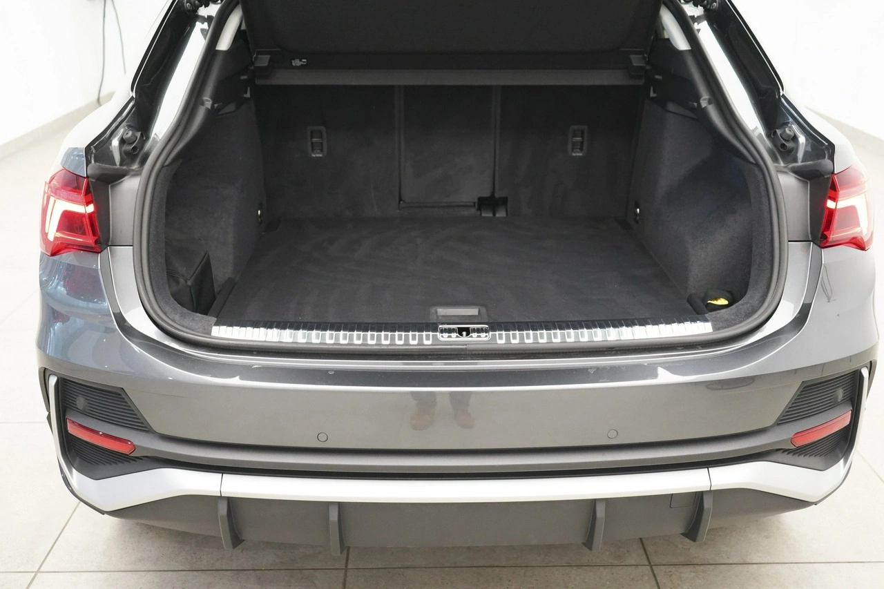 Audi Q3 - Zdjęcie 8