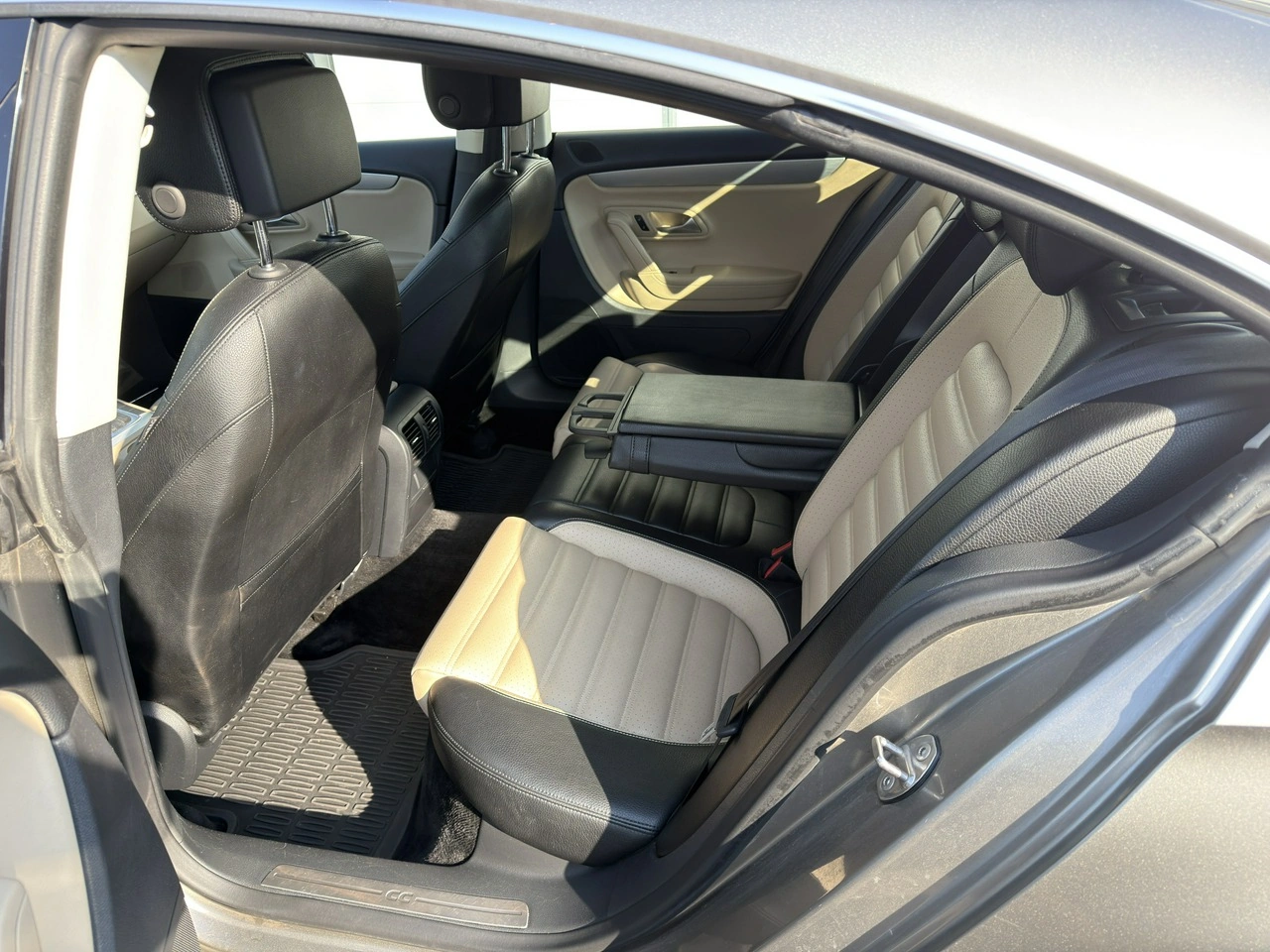 Volkswagen Passat CC - Zdjęcie 9