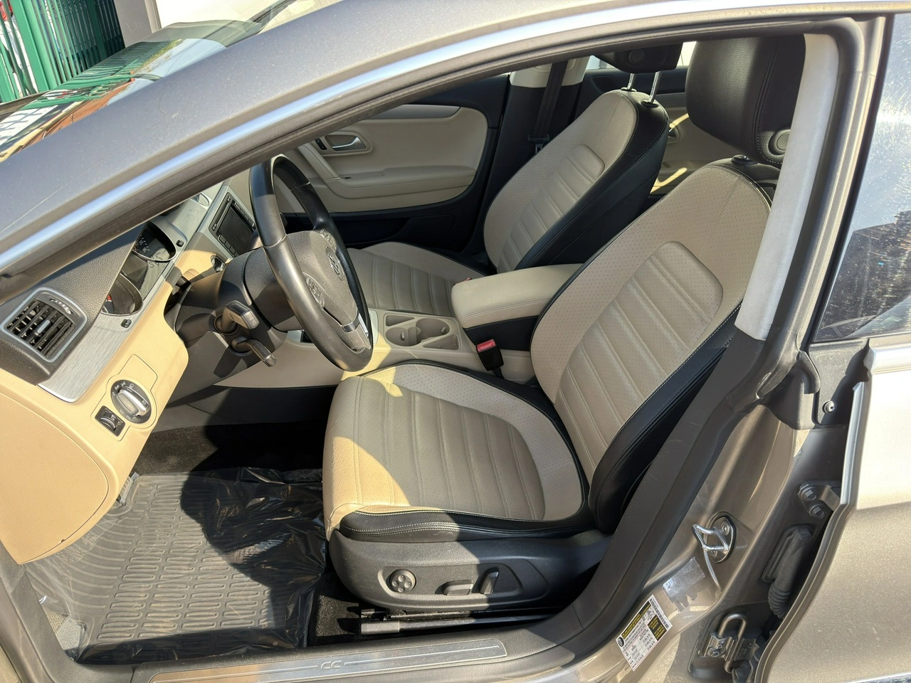 Volkswagen Passat CC - Zdjęcie 10
