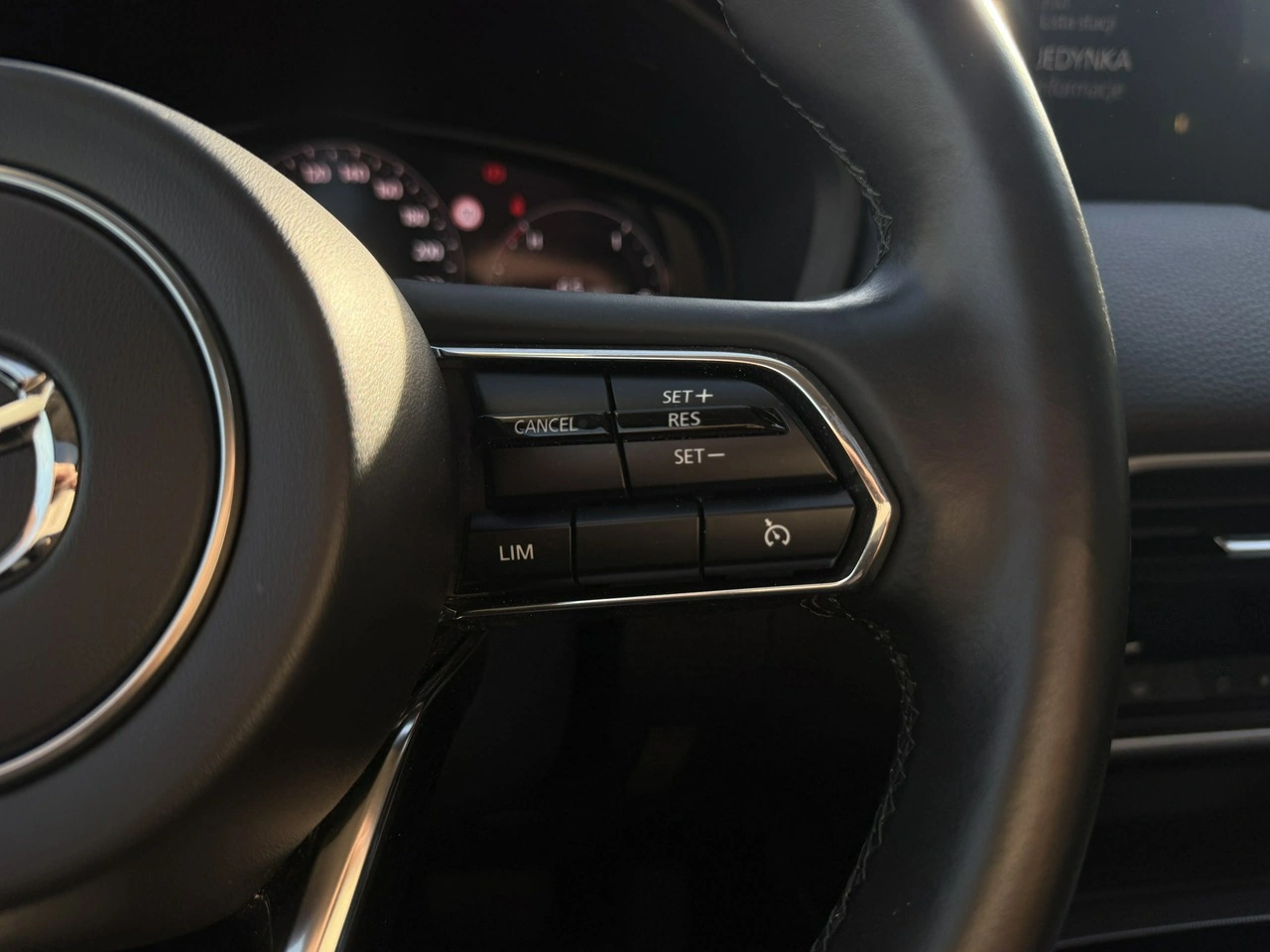 Mazda CX-60 - Zdjęcie 9