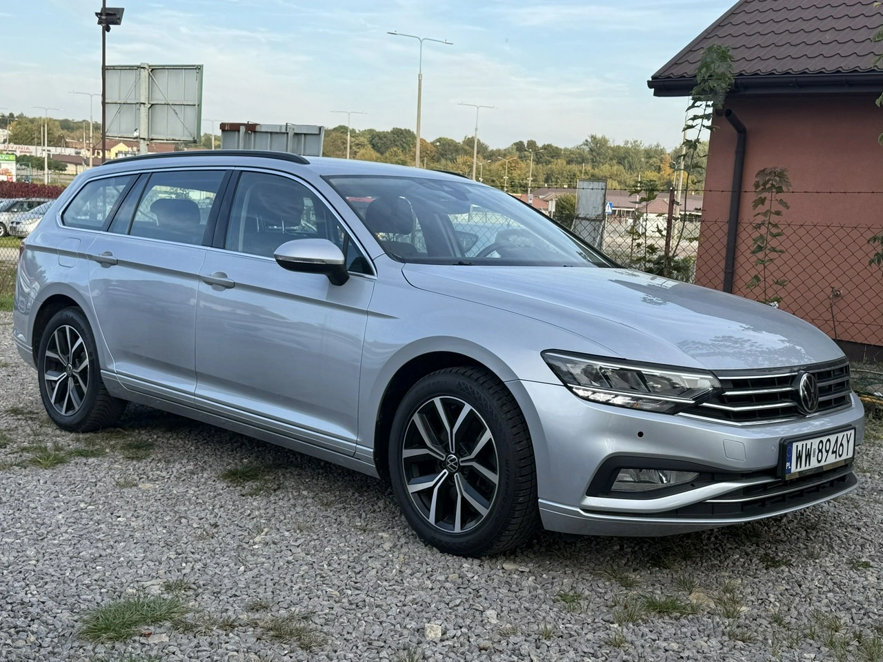 Volkswagen Passat Variant - Zdjęcie 1