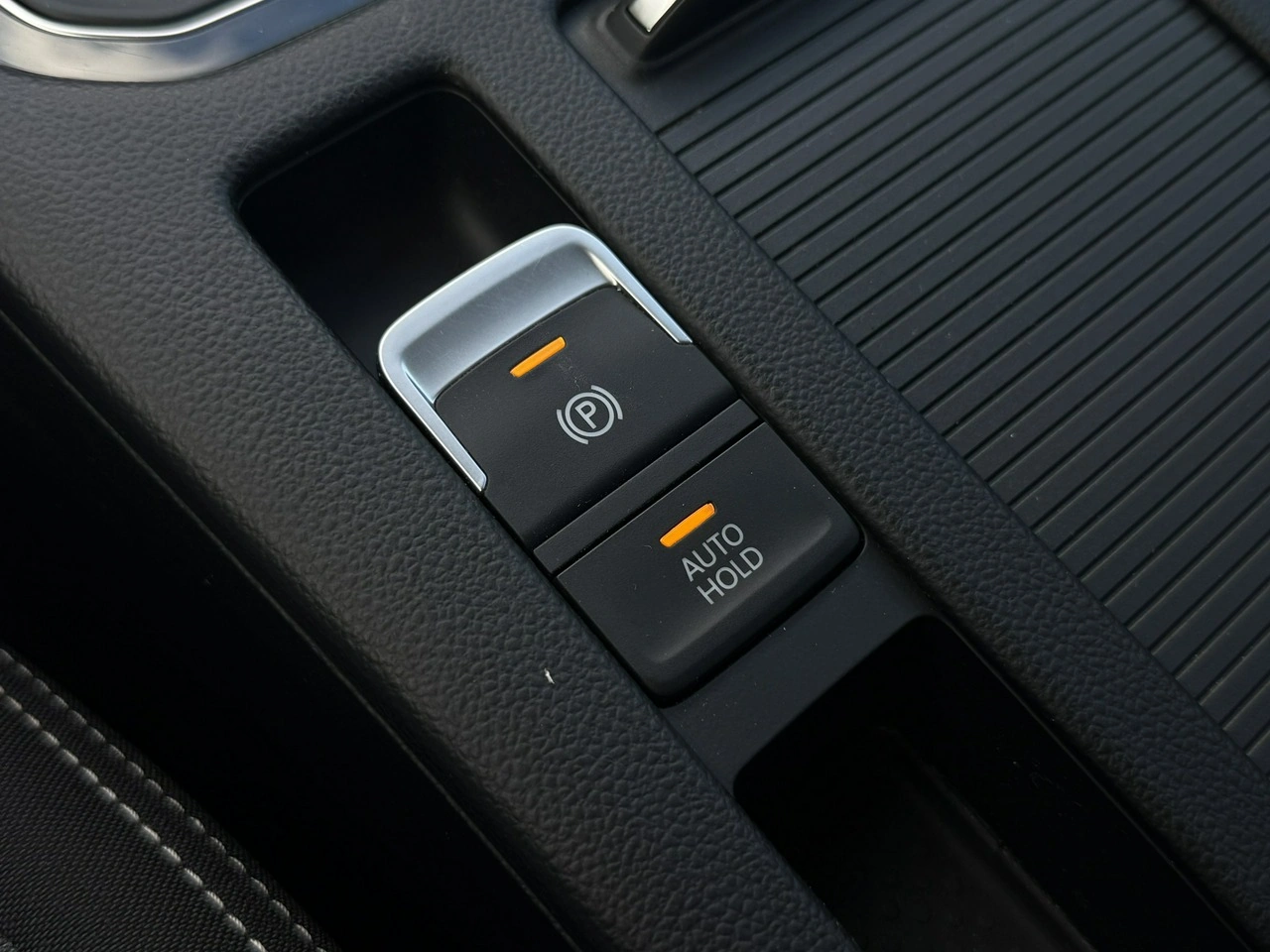 Volkswagen Passat Variant - Zdjęcie 25