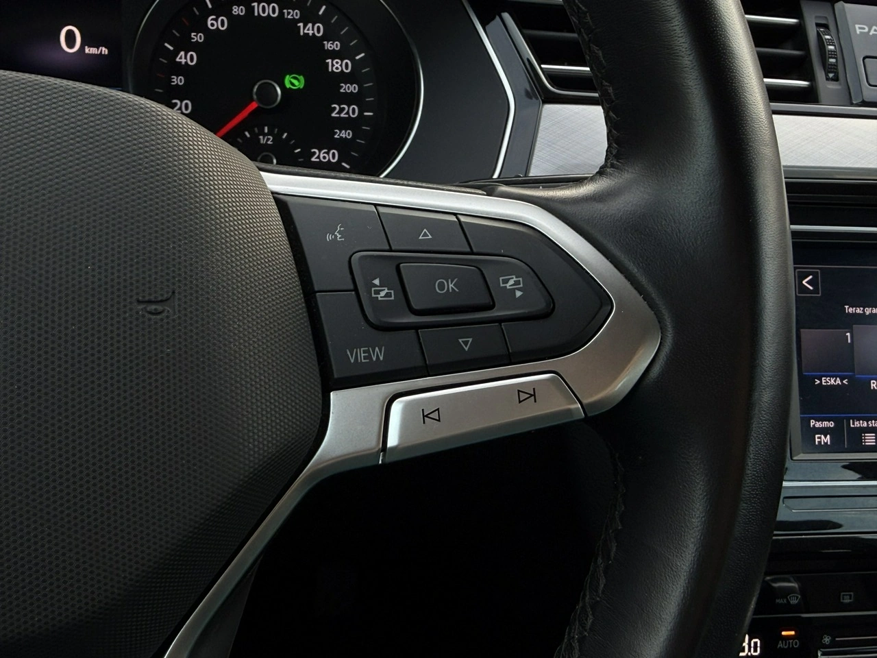 Volkswagen Passat Variant - Zdjęcie 7