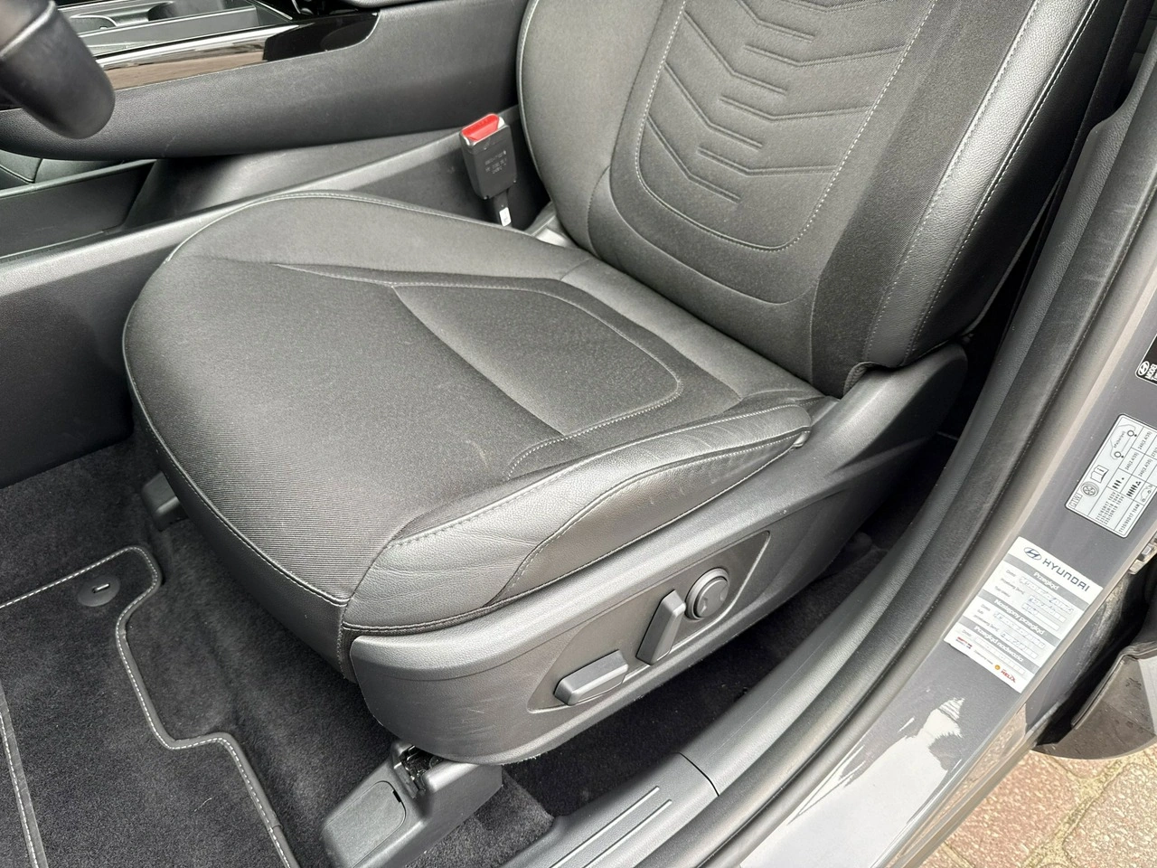 Hyundai Tucson - Zdjęcie 24