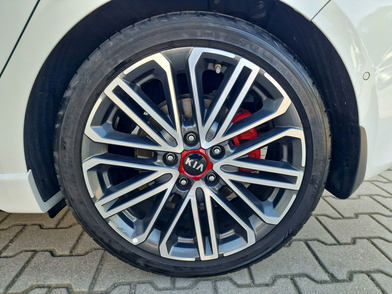 Kia Ceed - Zdjęcie 10