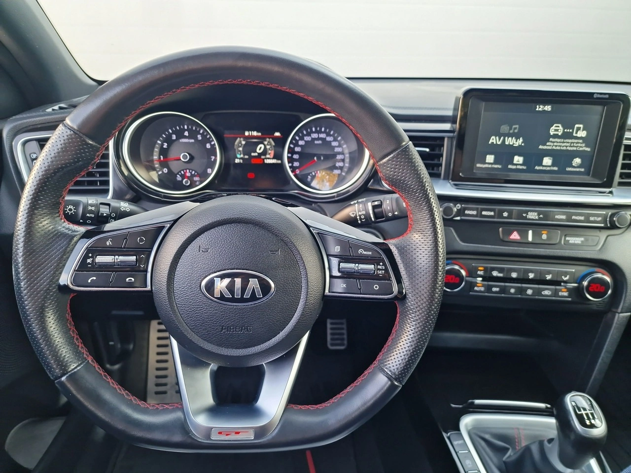 Kia Ceed - Zdjęcie 11