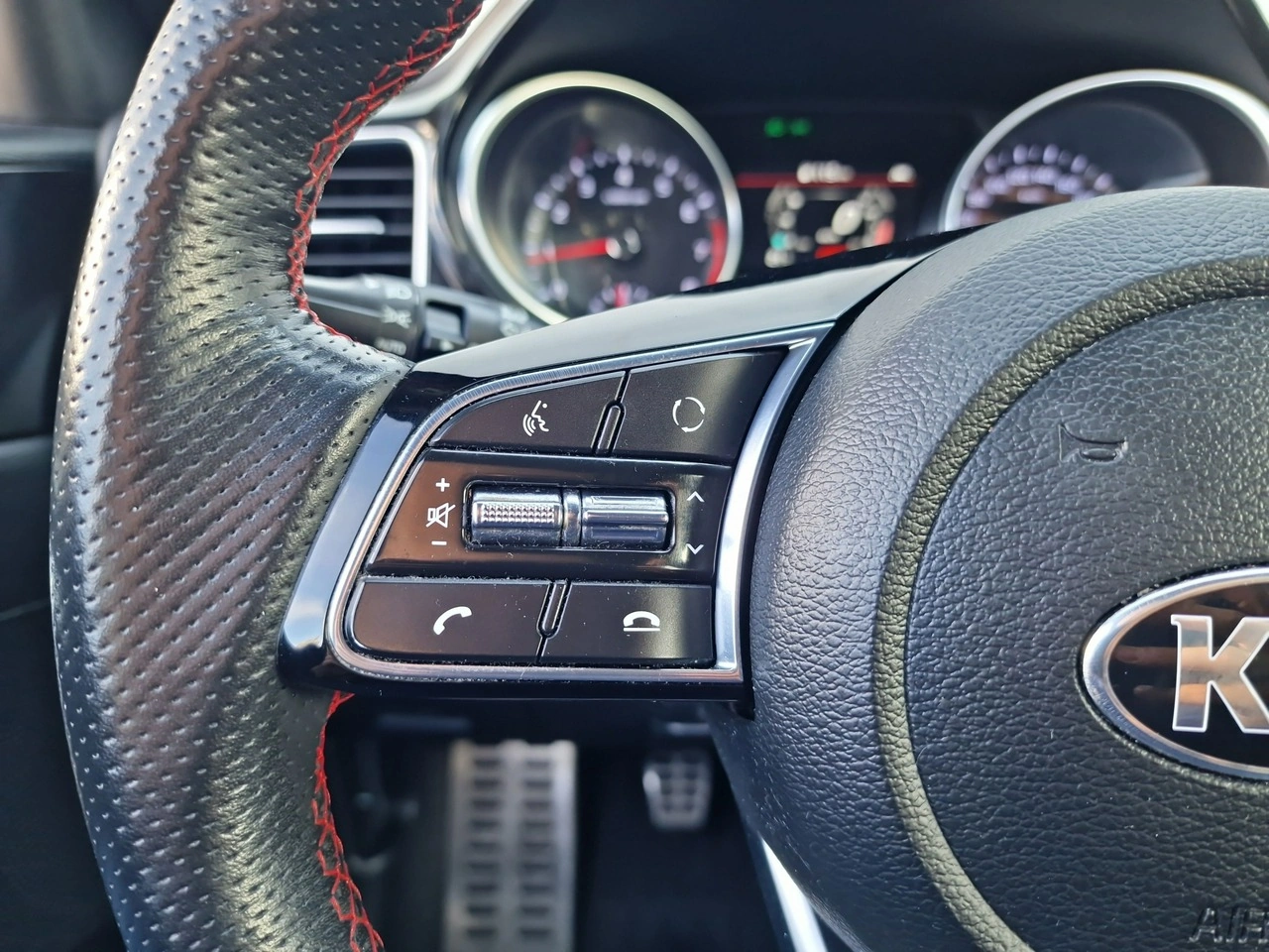 Kia Ceed - Zdjęcie 12
