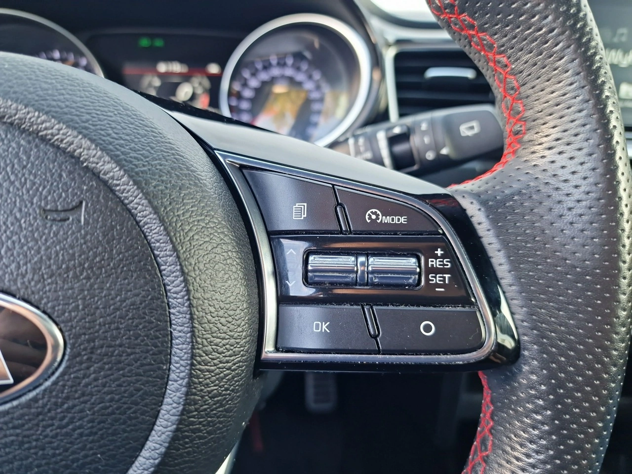 Kia Ceed - Zdjęcie 13