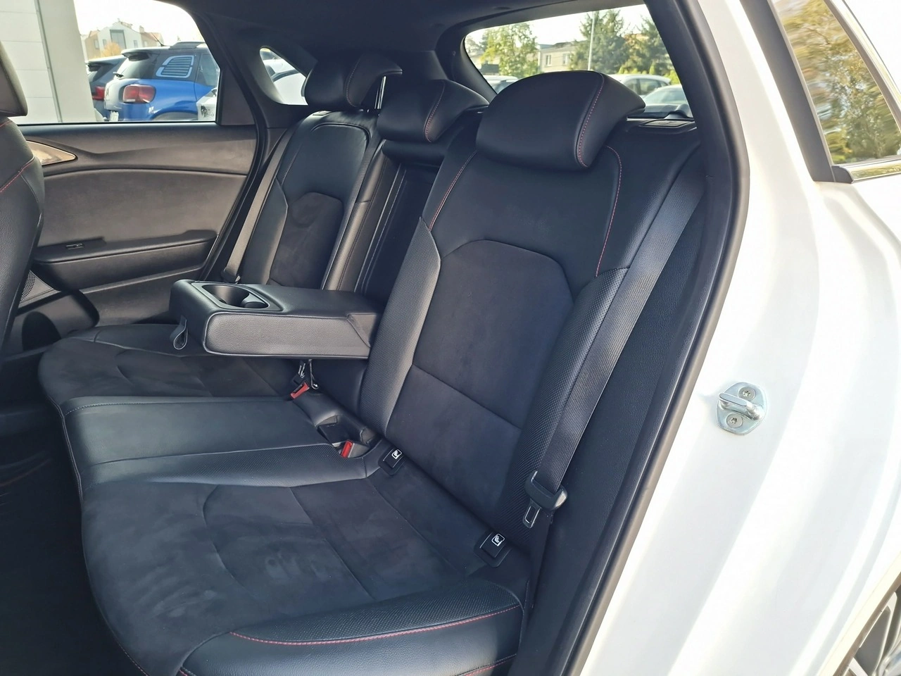 Kia Ceed - Zdjęcie 17