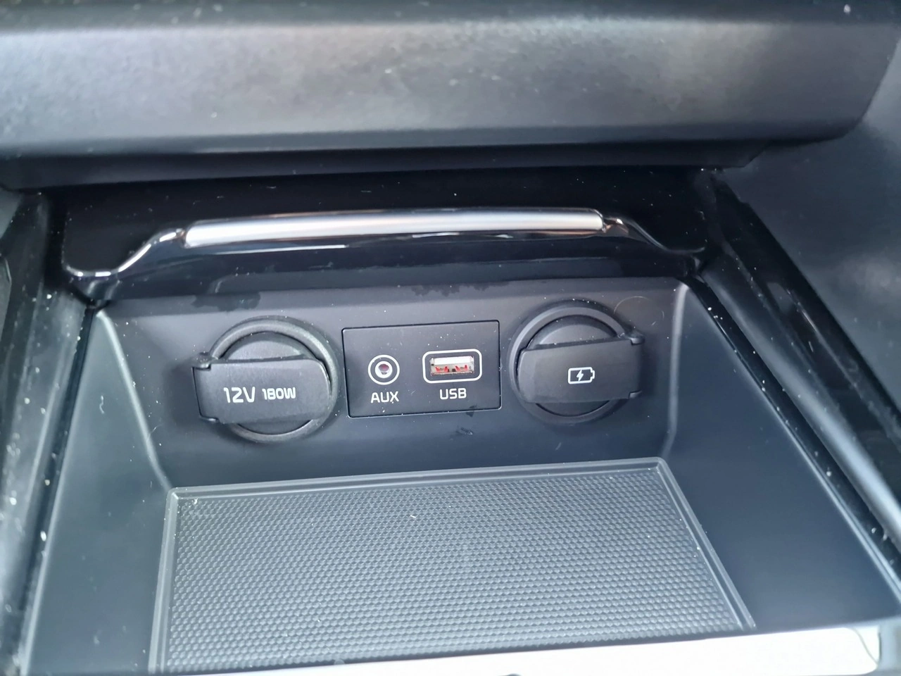 Kia Ceed - Zdjęcie 28