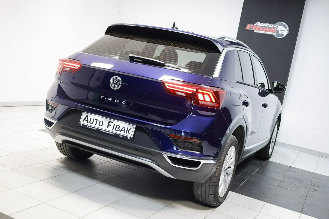 Volkswagen T-Roc - Zdjęcie 10