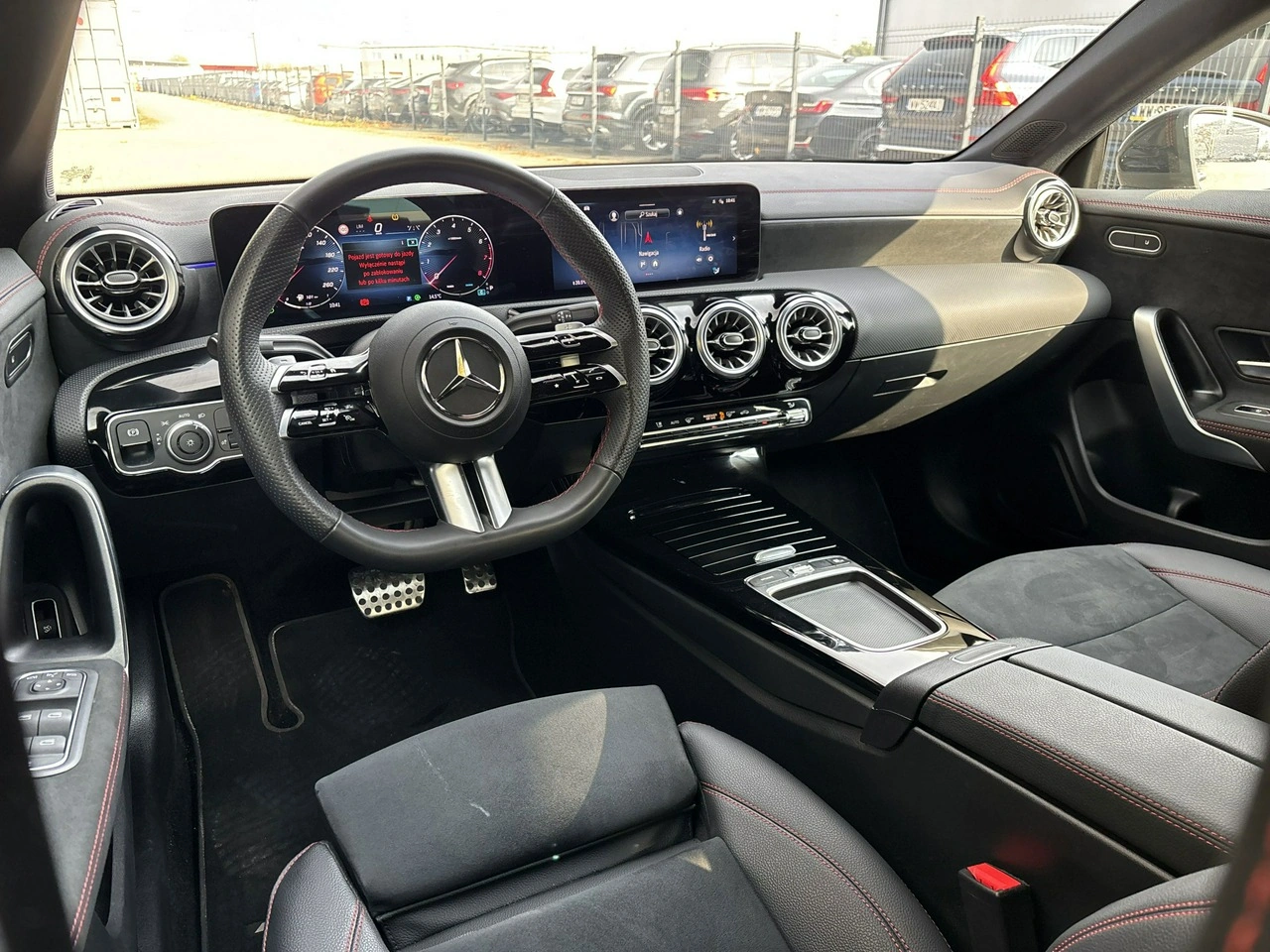 Mercedes CLA 200 - Zdjęcie 11