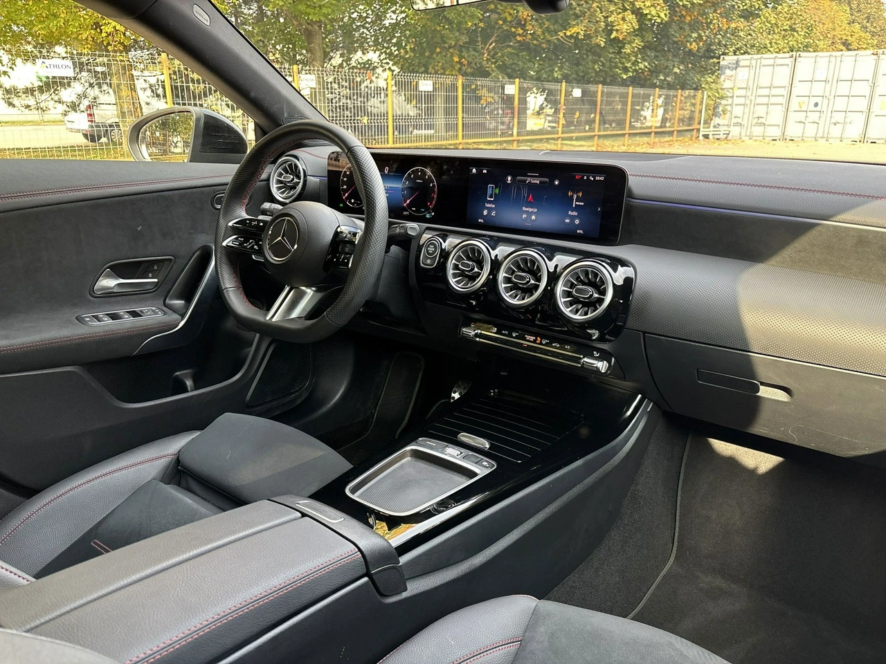 Mercedes CLA 200 - Zdjęcie 13