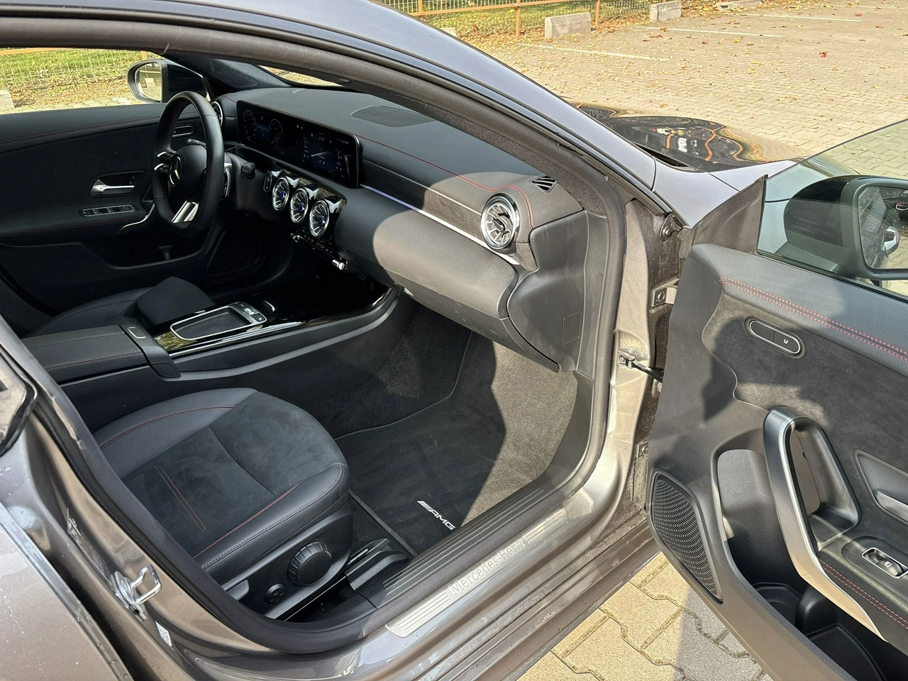 Mercedes CLA 200 - Zdjęcie 15
