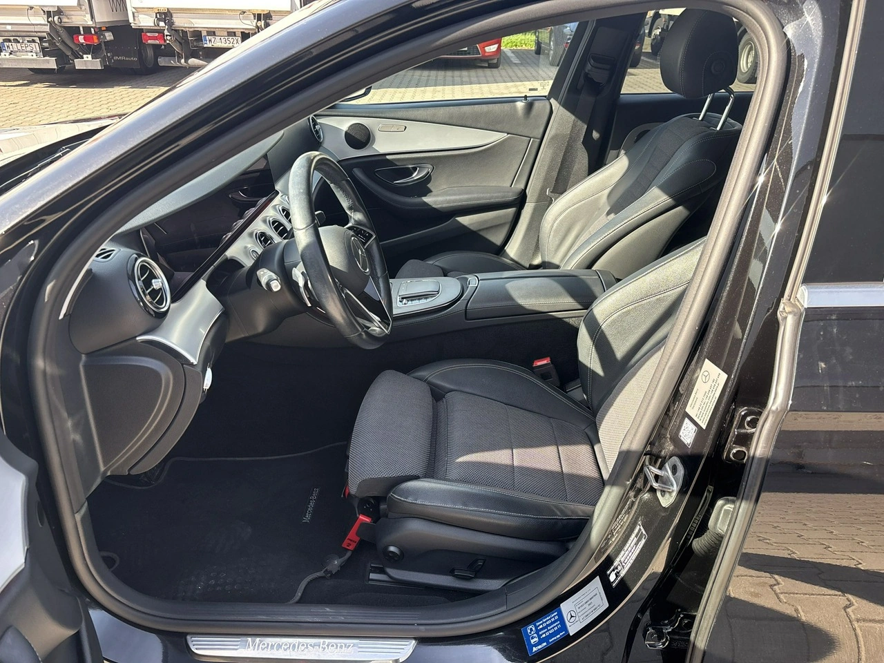 Mercedes E 220 - Zdjęcie 9